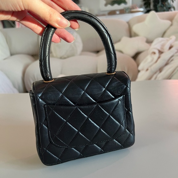 ❌SOLD❌Vintage Chanel Mini Kelly Top Handle Bag - Picture 4 of 15